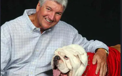 Chuck Dowdle