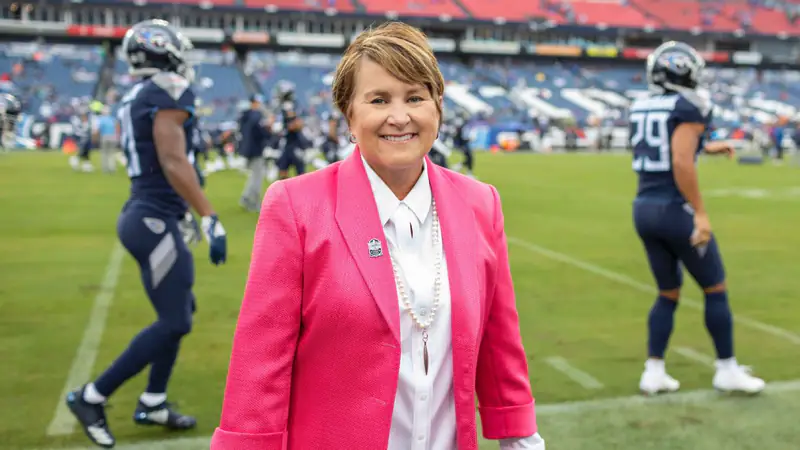 amy adams strunk